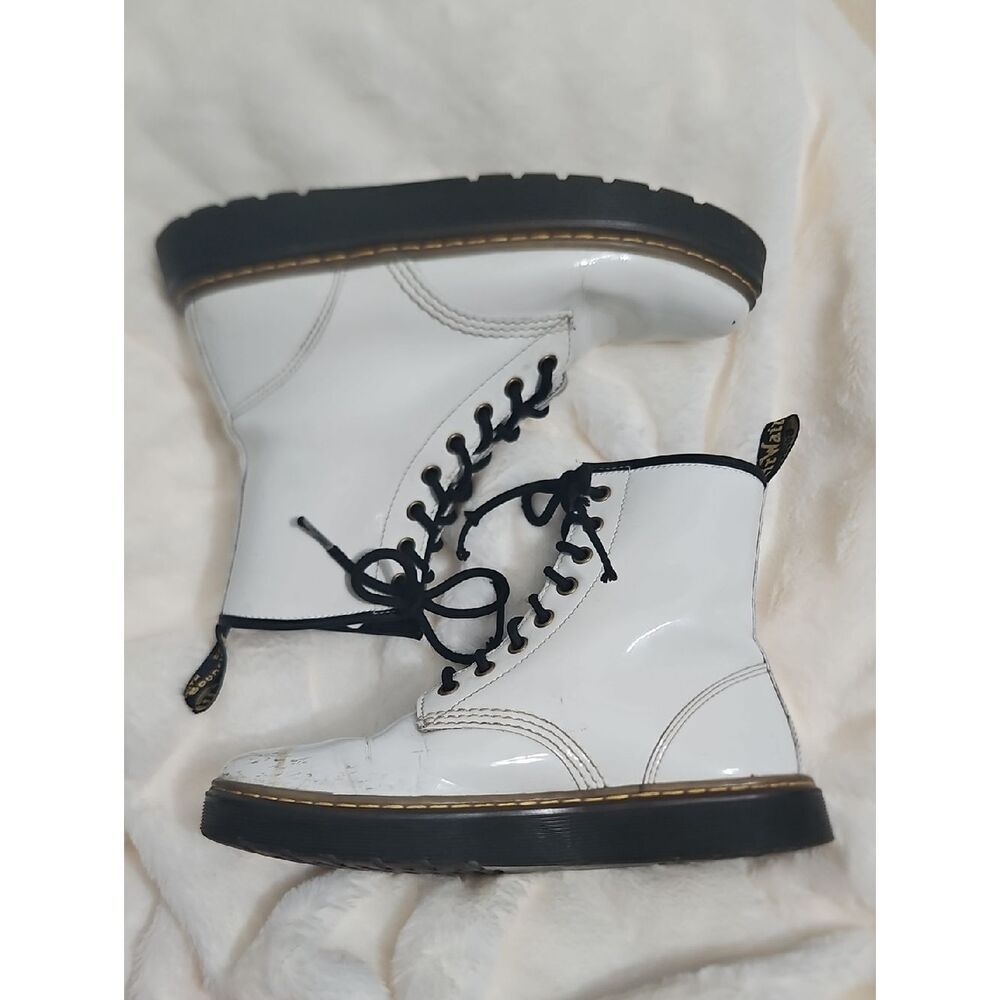 Dr. Martens Zavala White Patent Leather Boots EU 39 US 8 Women’s Lace Up